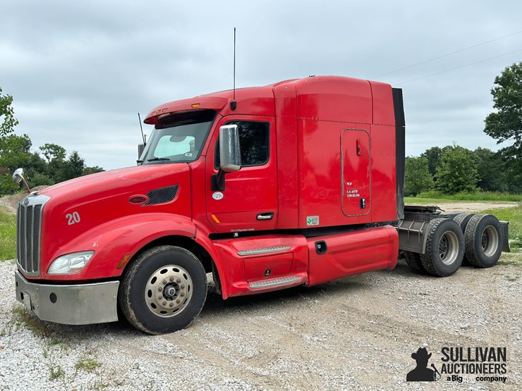 2013-peterbilt-579-image-1