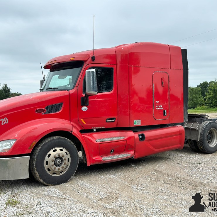 2013 PETERBILT 579