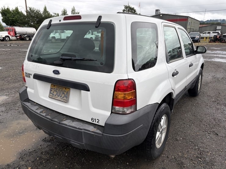 2007-ford-escape-image-4