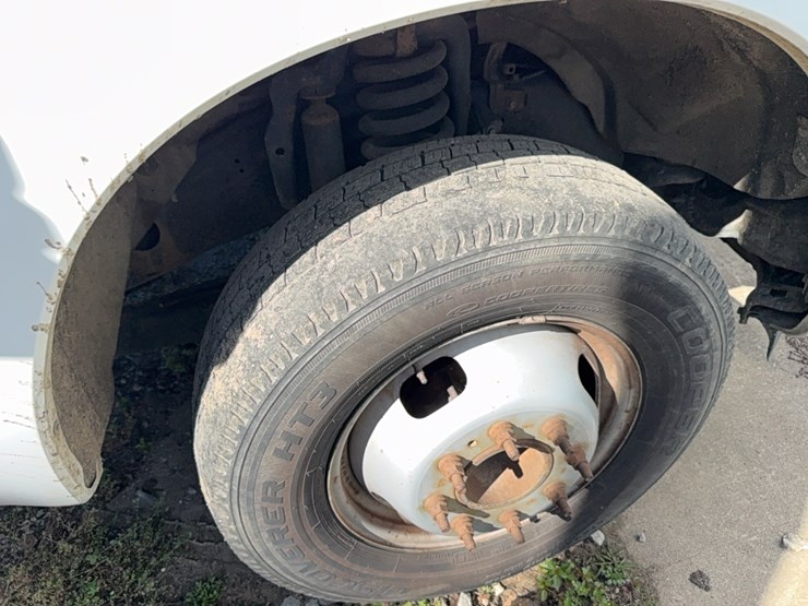2016-ford-f350-image-19