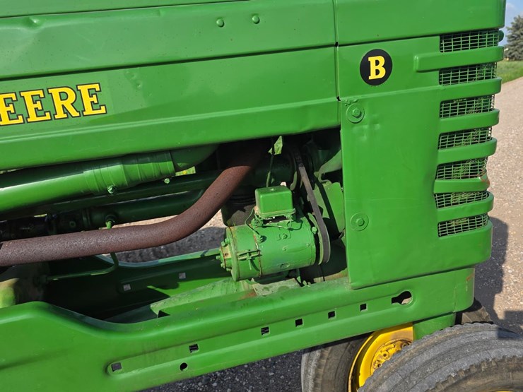 john-deere-b-image-10
