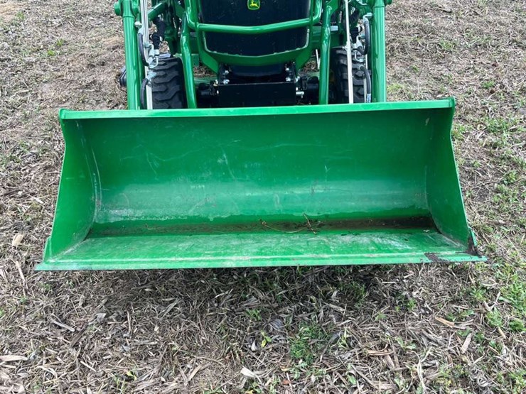 2025-john-deere-2025r-image-43