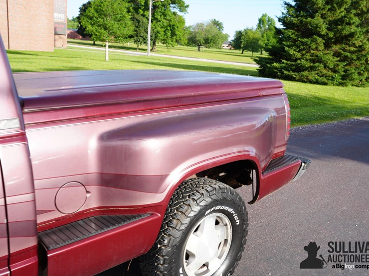 1997-chevrolet-silverado-1500-image-18