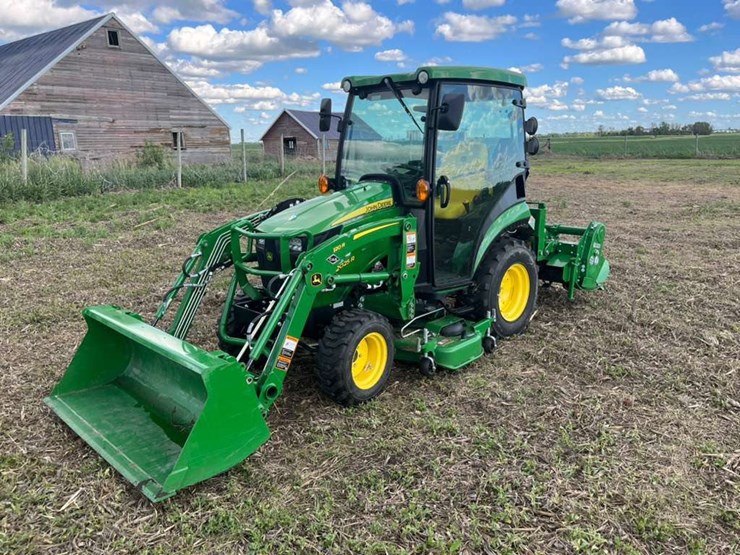2025-john-deere-2025r-image-2