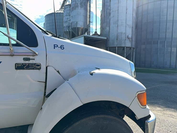 2005-ford-f750-image-20