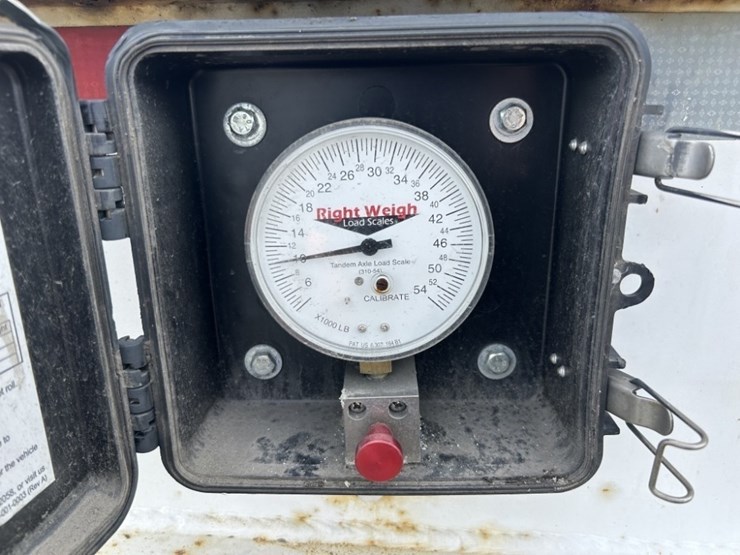 2014-trail-eze-te70xt-t/a-hydraulic-tail-trailer-image-20