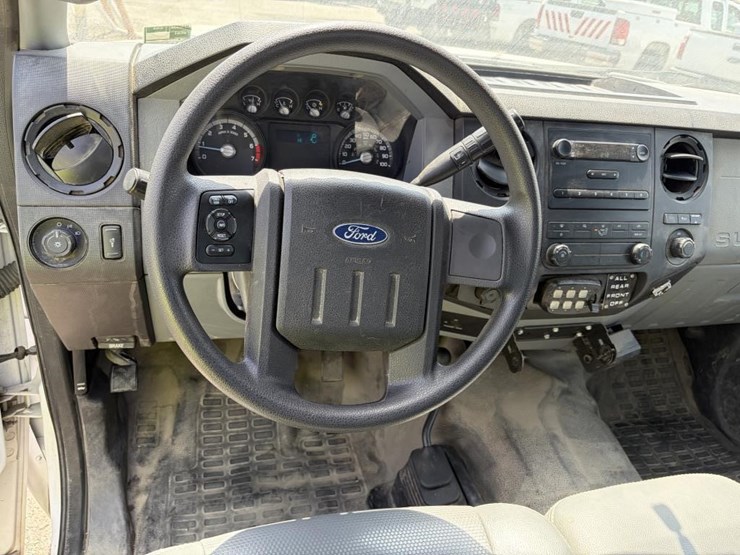 2011-ford-f250-image-15
