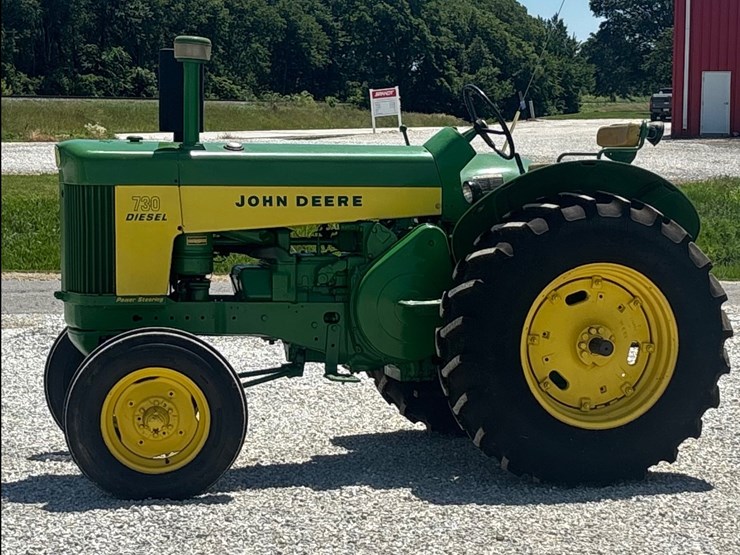 john-deere-730d-image-1