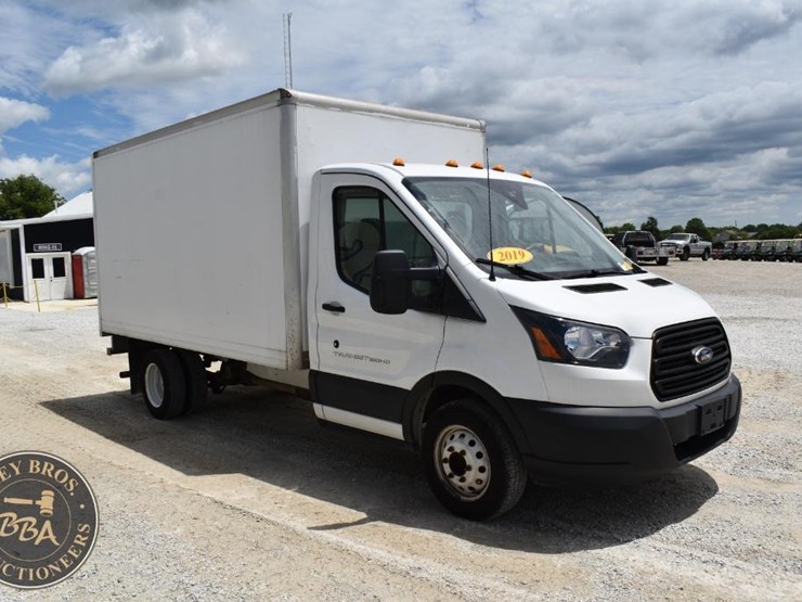 2019-ford-transit-image-7