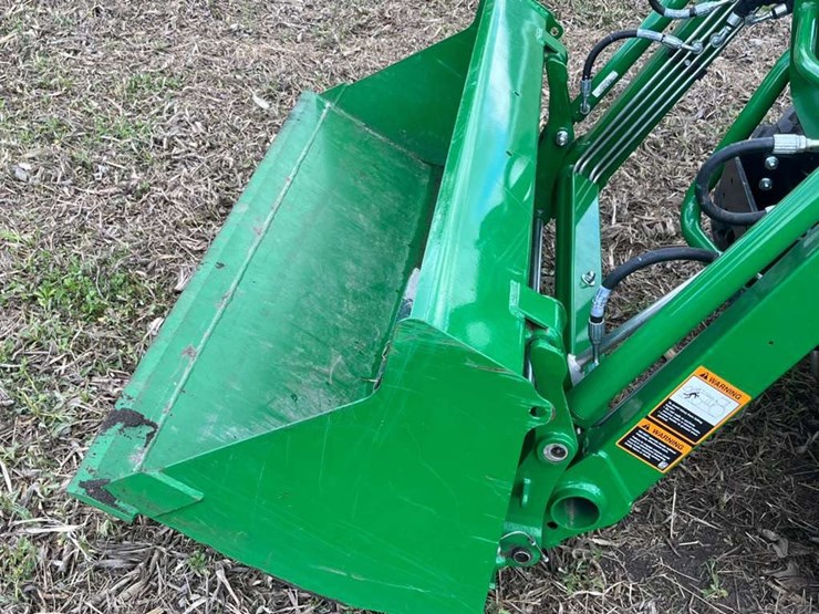 2025-john-deere-2025r-image-41