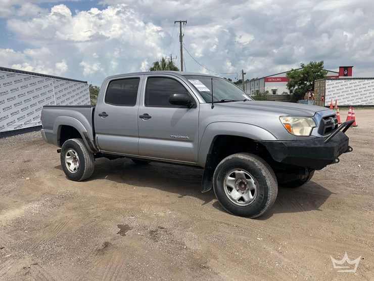toyota-tacoma-image-2