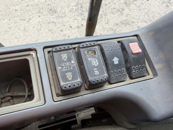 deere-130g-image-37