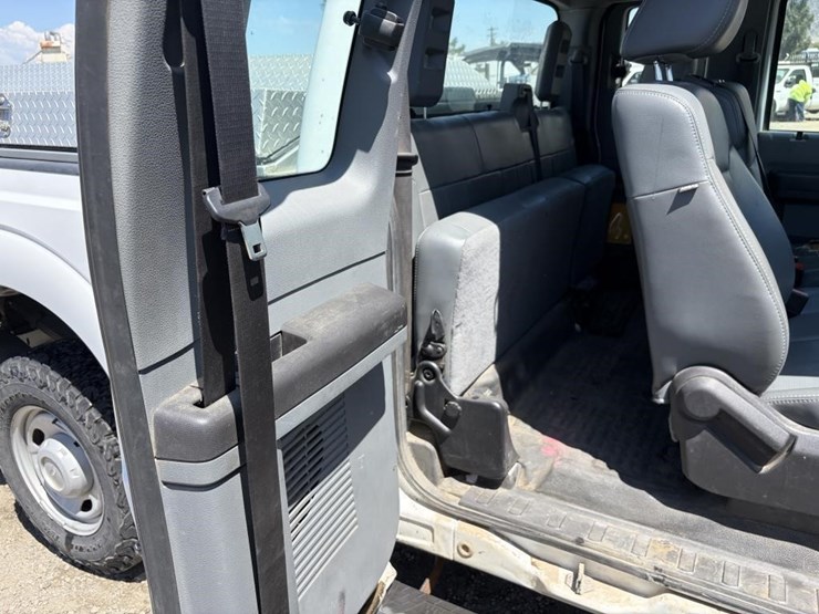 2011-ford-f250-image-11
