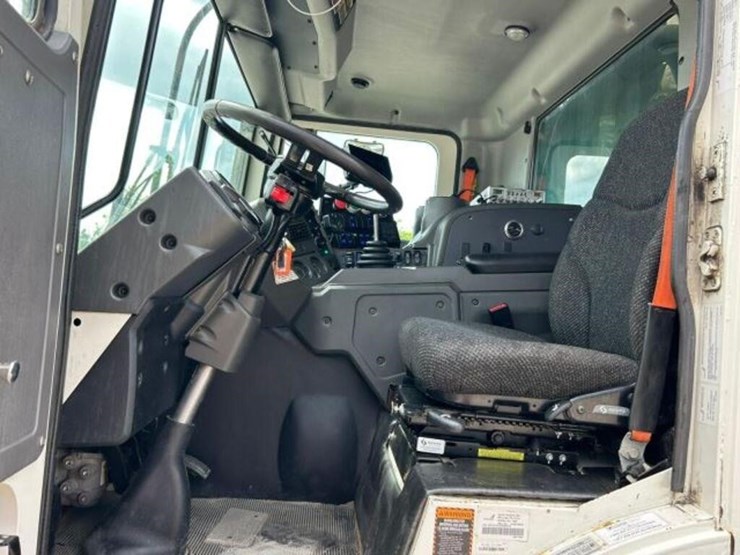 2020-mack-terrapro-tri/a-garbage-truck-1m2te1gc0lm-image-23