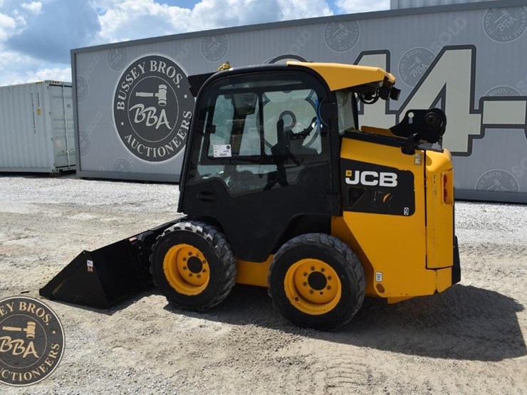 2014-jcb-190-image-12