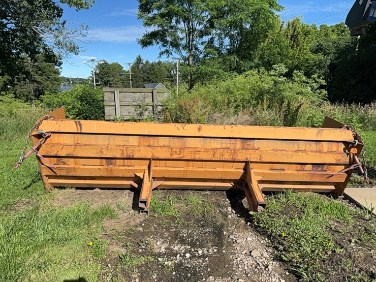 13’-front-blade-bucket-mount-image-3