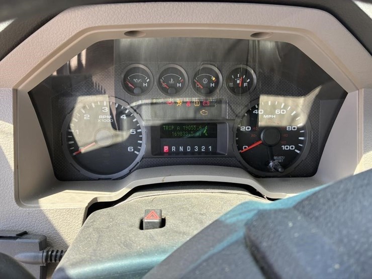 2008-ford-f250-image-27