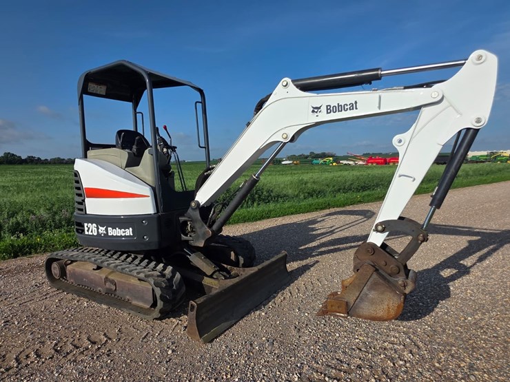 bobcat-e26-image-7