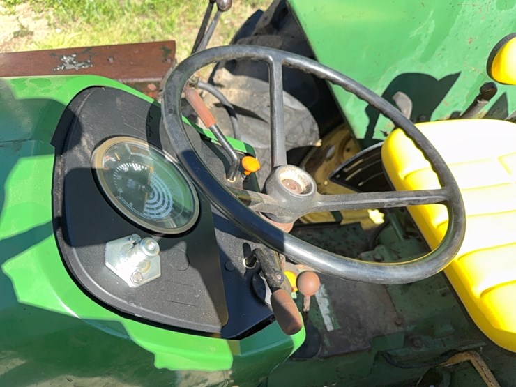 john-deere-2640-image-17