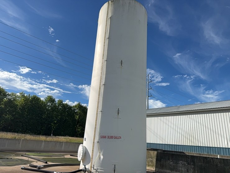 suran-30,000-gal-fiberglass-tank-image-2