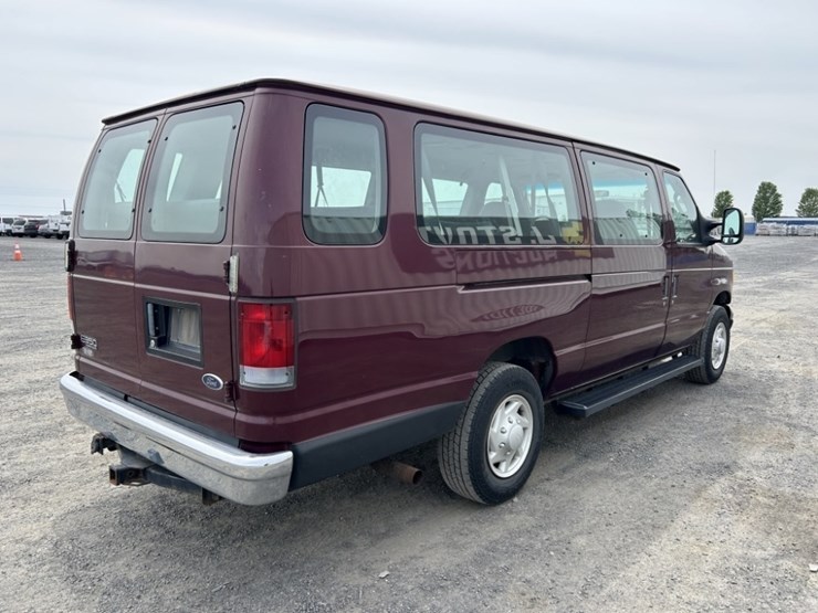 2005-ford-e350-xlt-sd-image-5