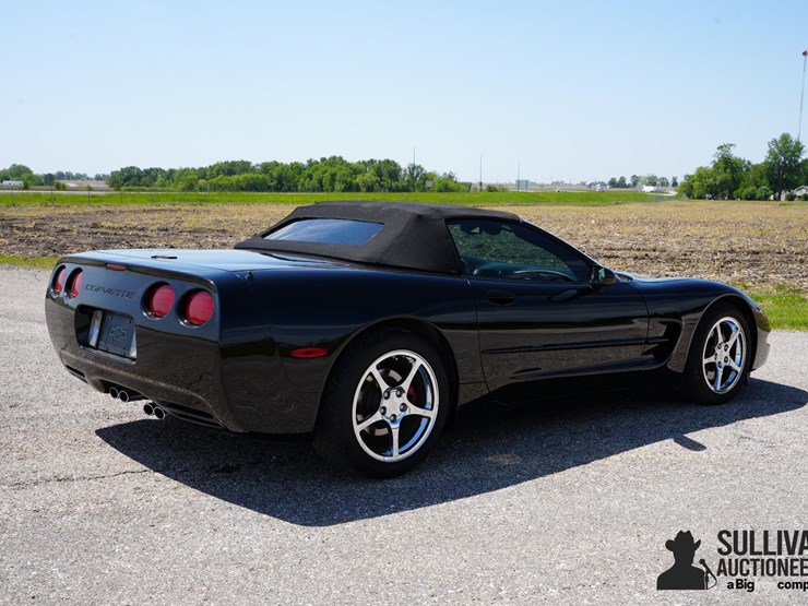 run-#74---2001-chevrolet-corvette-convertible-image-5
