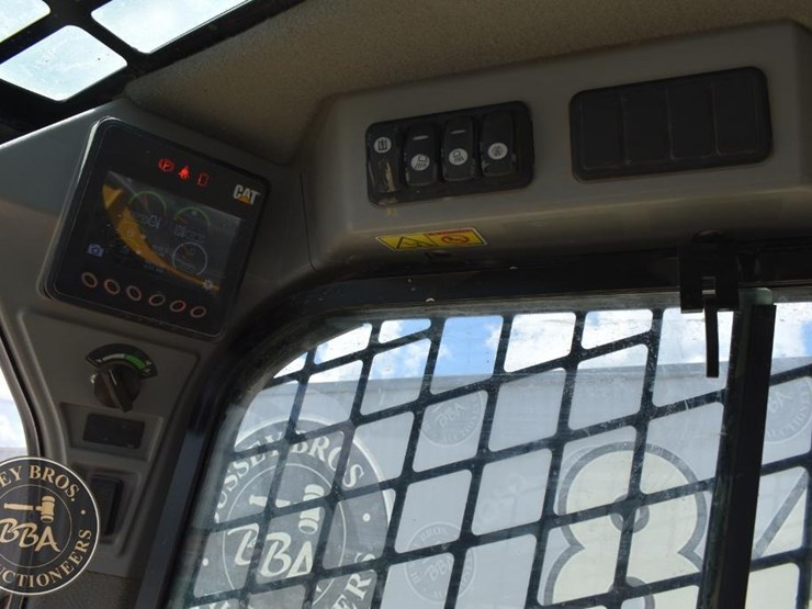 2019-caterpillar-299d2-image-56