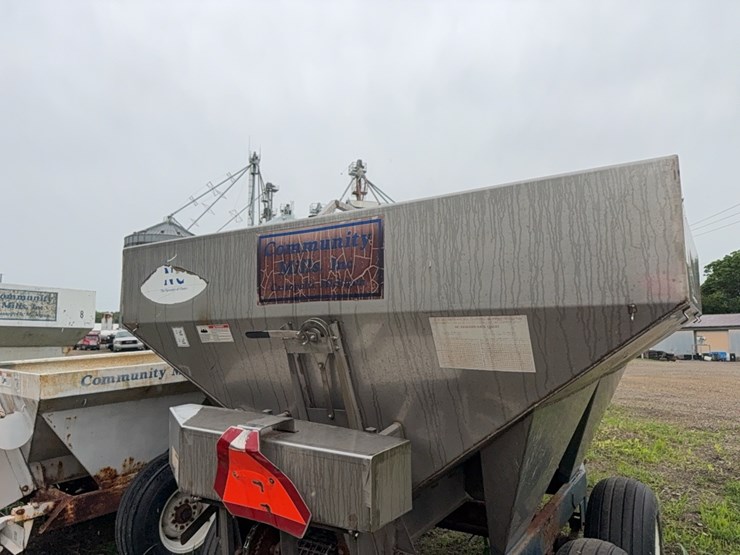 wilmar-pull-type-dry-fert.-spreader-image-7
