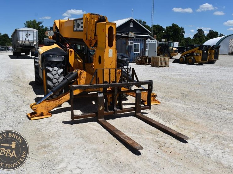 jcb-510-56-image-23