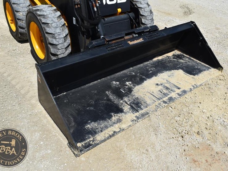 2014-jcb-190-image-18