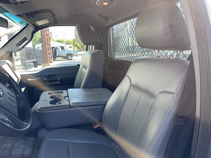 2016-ford-f350-image-25