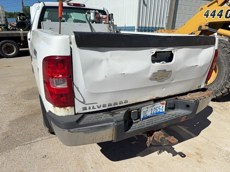 2008-chevrolet-2500-image-15