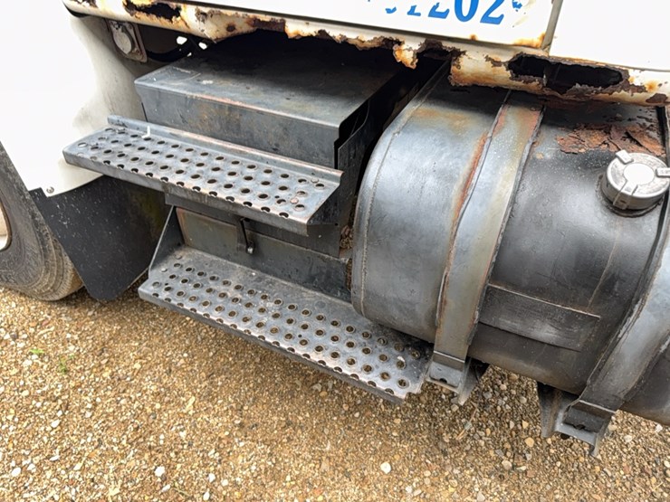 2000-case-ih-4700-image-20
