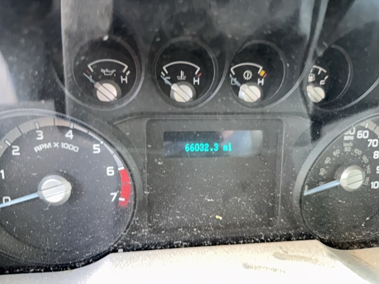 2016-ford-f350-image-31