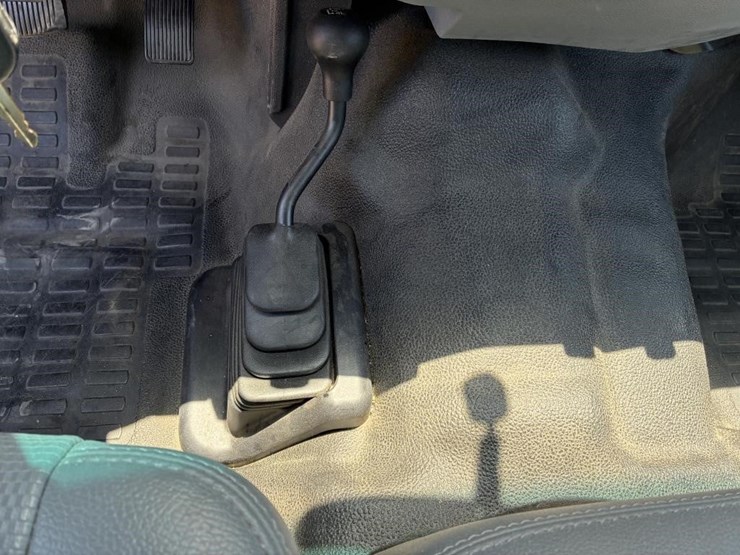 2011-ford-f250-image-18
