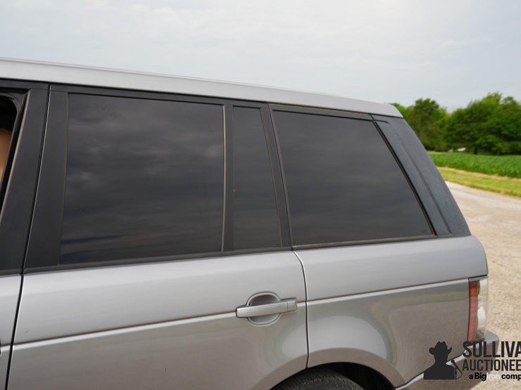 2012-land-rover-range-rover-image-18