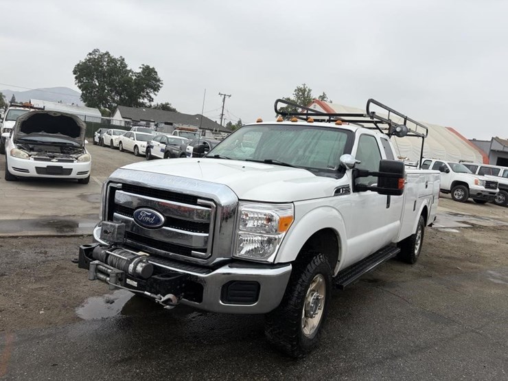2011-ford-f350-image-1