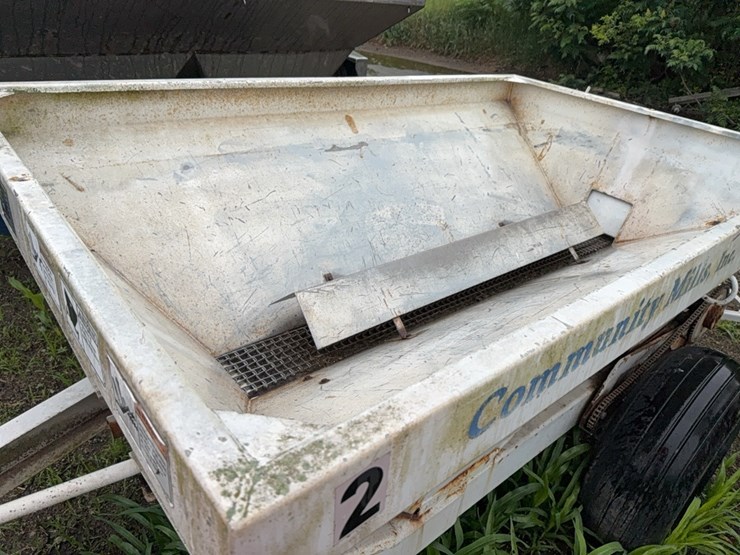 wilmar-pull-type-dry-fert.-spreader-image-5