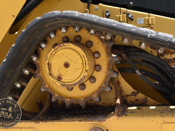 2022-caterpillar-299d3-image-46