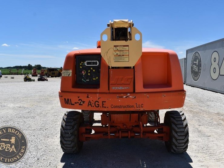 2005-jlg-400s-image-4