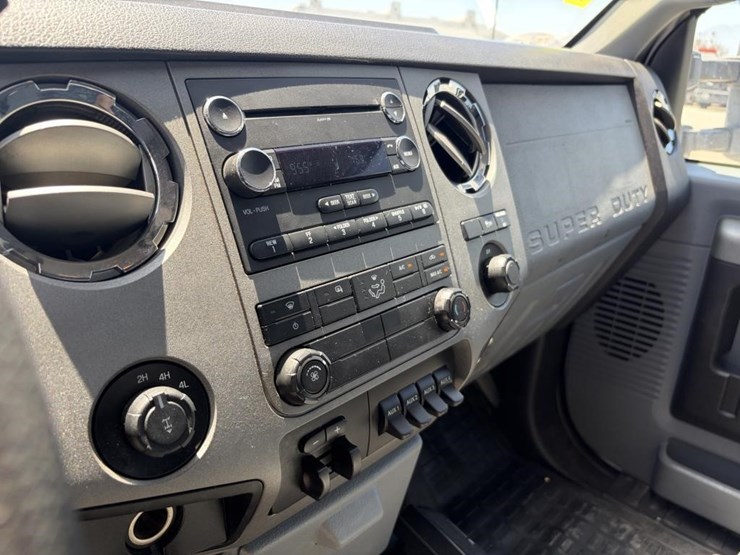 2011-ford-f250-image-17