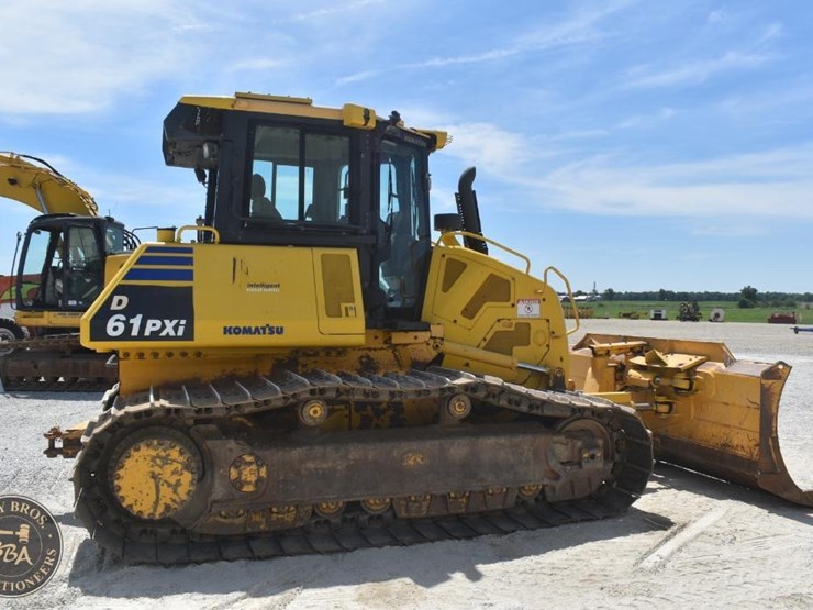 2020-komatsu-d61pxi-24-image-19