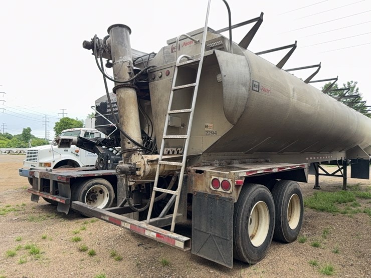 2001-cei-pacer-bulk-body-trailer-image-18