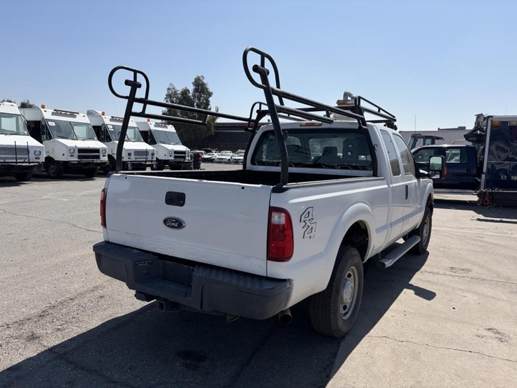 2011-ford-f250-image-3