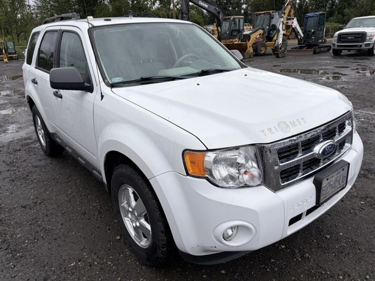 2012-ford-escape-image-2