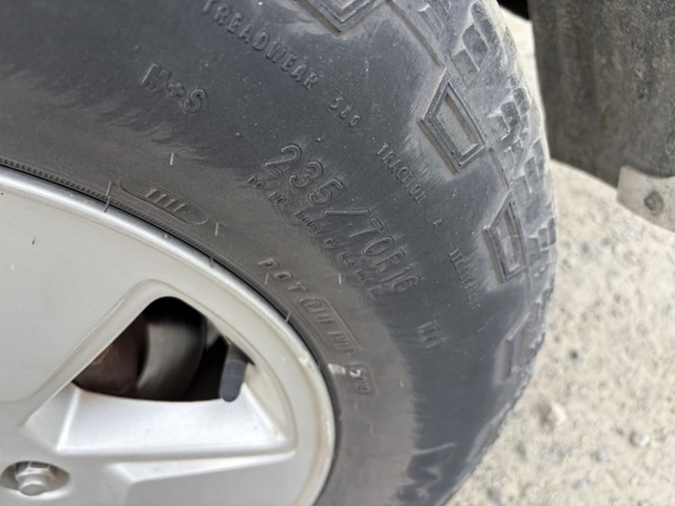 2012-jeep-liberty-image-19
