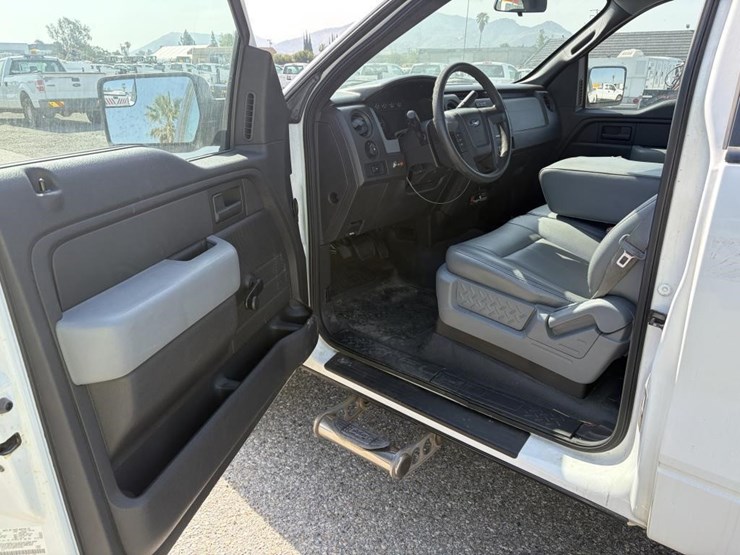 2011-ford-f150-image-12