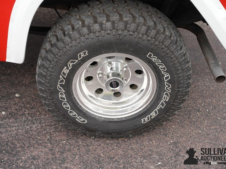 1977-ford-bronco-image-19