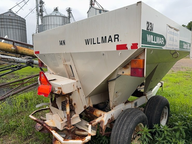 wilmar-pull-type-dry-fert.-spreader-image-9