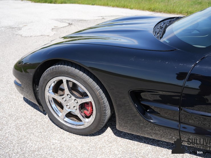 run-#74---2001-chevrolet-corvette-convertible-image-19